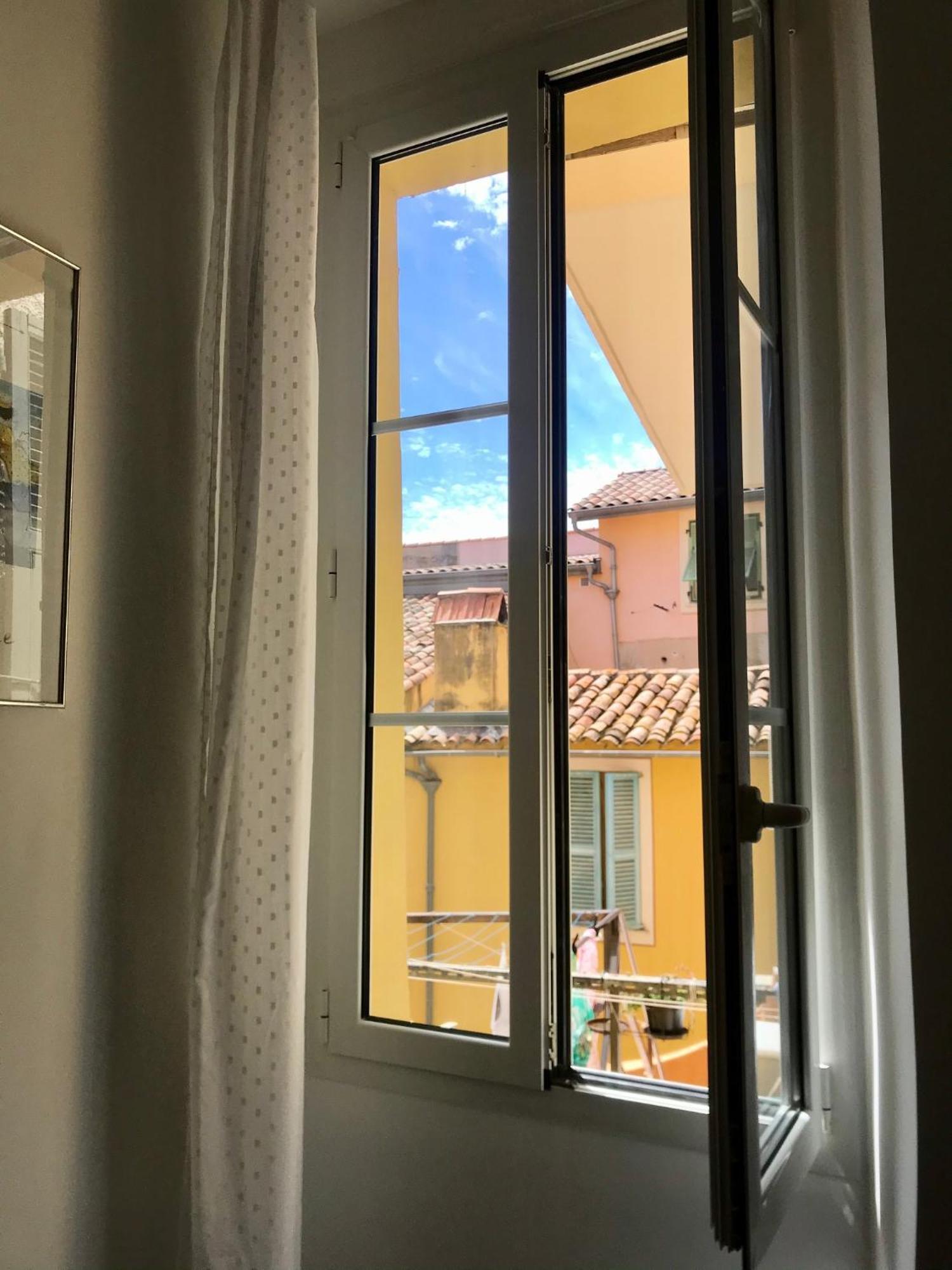 Petit Cocon Lägenhet Villefranche-sur-Mer Exteriör bild