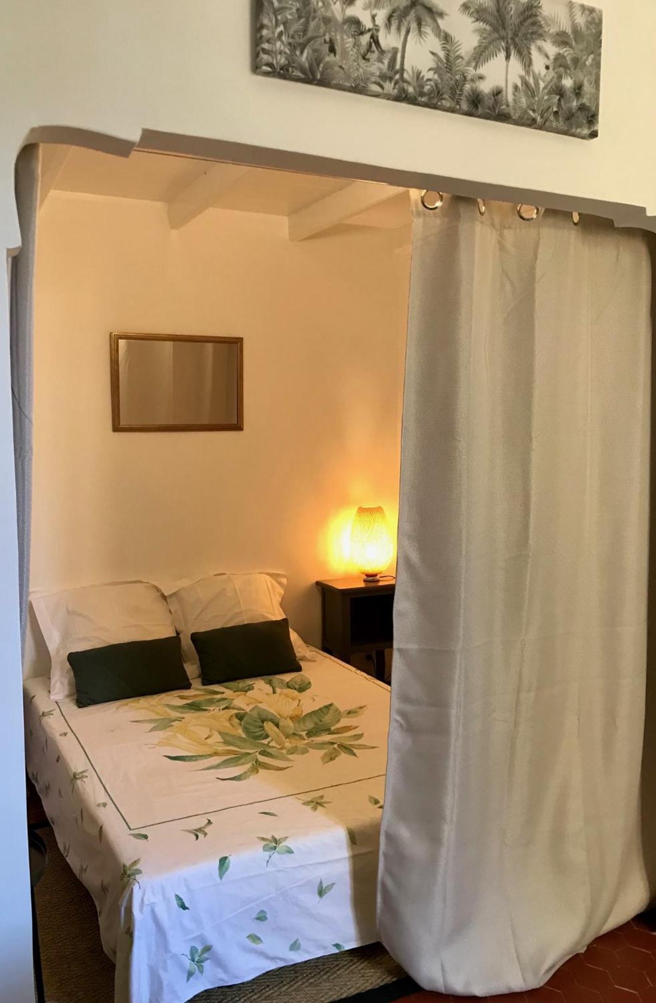 Petit Cocon Lägenhet Villefranche-sur-Mer Exteriör bild