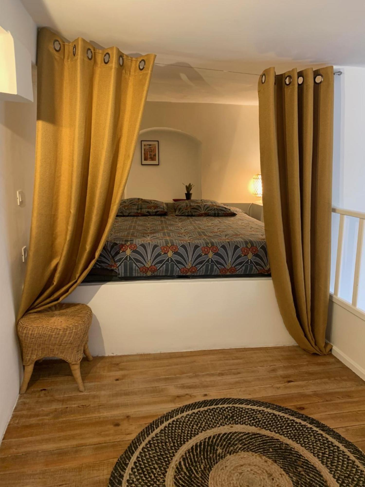 Petit Cocon Lägenhet Villefranche-sur-Mer Exteriör bild